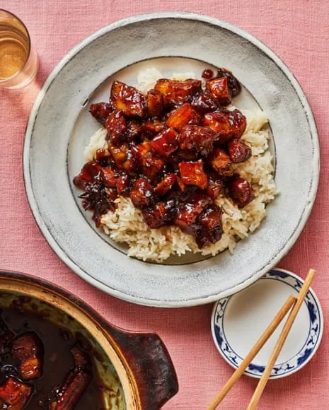 A Culinary Expert's Delicious Dishes for Lu Rou Fan and Crispy Radish Bites