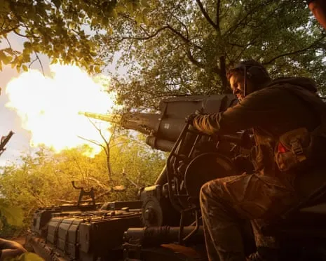 Zelenskyy Reports Important Progress as Troops Repel Moscow's Advances