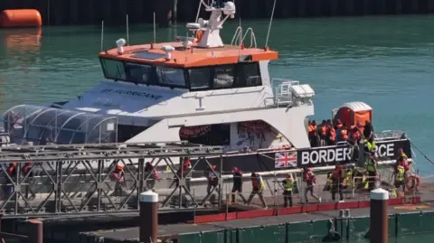 Pioneering British Judicial Challenge Lodged Against Migrant Return Deal